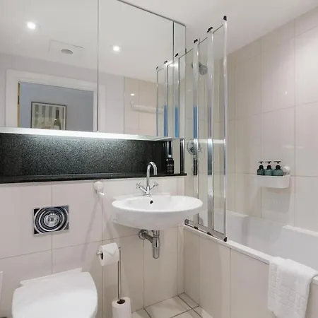 Beautiful Two-bedroom Flat On The Riverside With Spectacular Views *