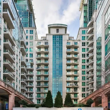 Beautiful Two-bedroom Flat On The Riverside With Spectacular Views