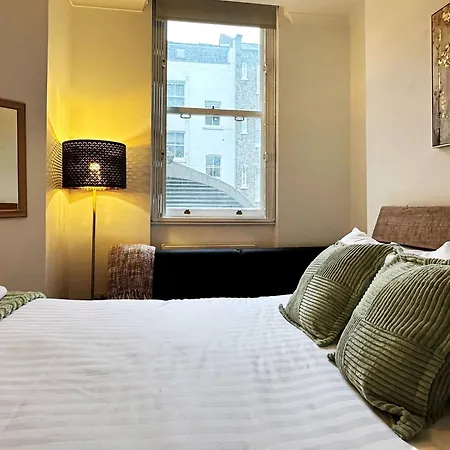 Theo's 2 Bedroom In * London