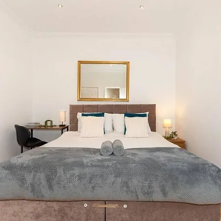 Apartment Discover 2 Bedroom In Kensington London
