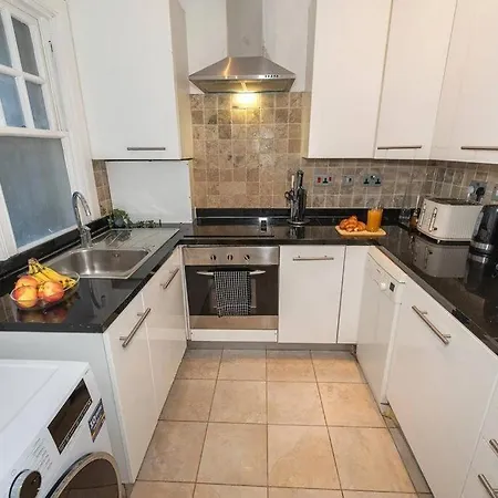 Discover 2 Bedroom In Kensington *