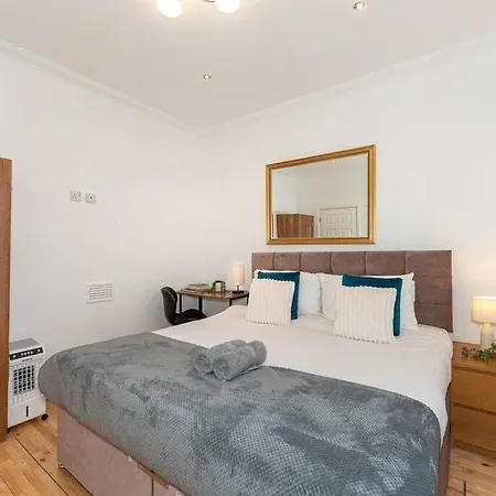 Apartment Discover 2 Bedroom In Kensington