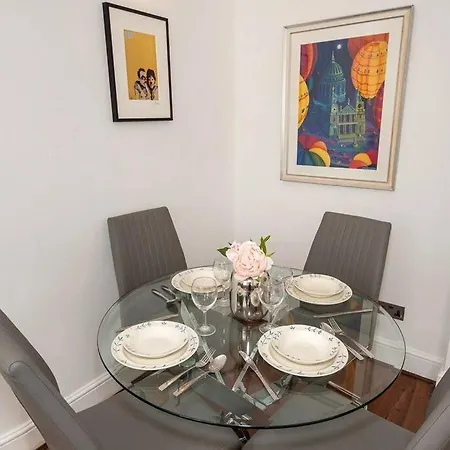 Apartment Discover 2 Bedroom In Kensington