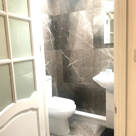 The London En-suite Ilford
