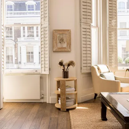 History - 3 Bedrooms In Kensington Apartment London