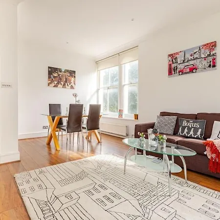 Apartment 2 Bedroom Flat In St Johns Wood *