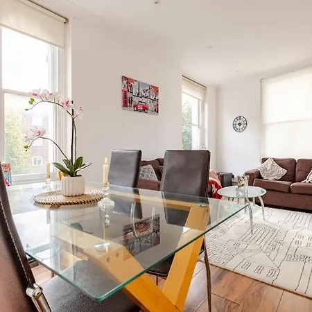 2 Bedroom Flat In St Johns Wood Apartment *