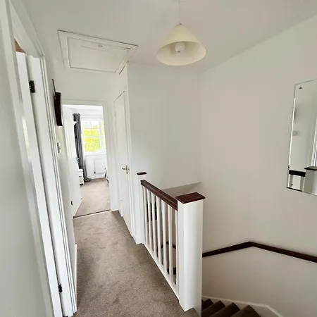 3 Bed House With Parking And Garden Near Tower Bridge Apartment *