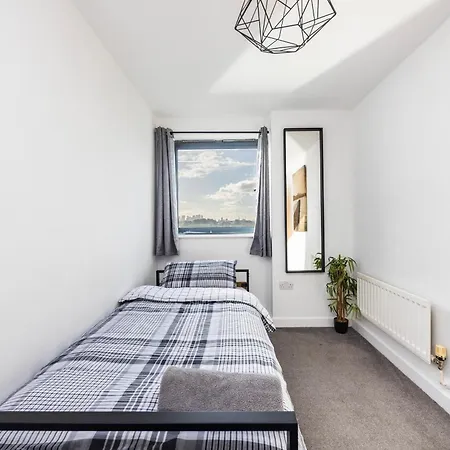 公寓 Stunning 2 Bed Flat With Views
