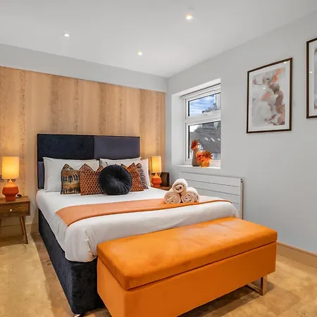 Stylish Near Wembley Stadium *
