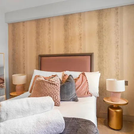 Stylish Near Wembley Stadium