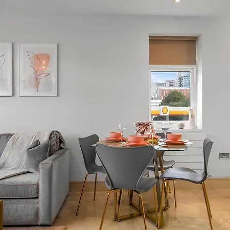 Stylish Near Wembley Stadium