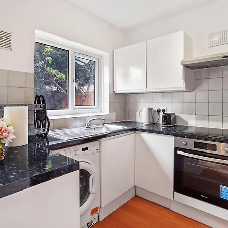 Charming Durban Road Apartment *