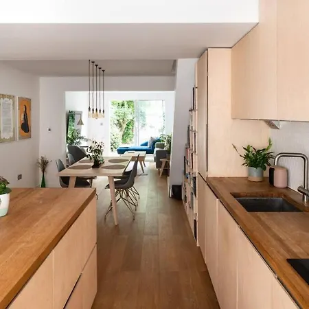 Albie's House Croydon