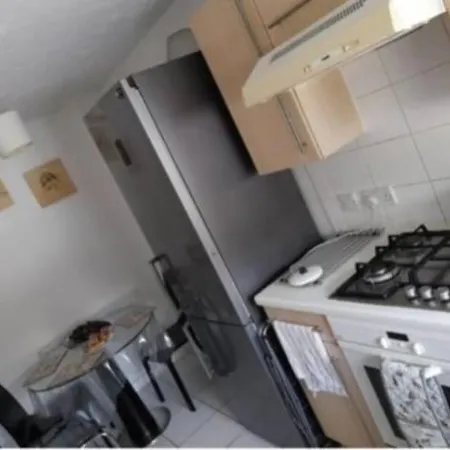 Lovely 2-bedrooom Home, Away From