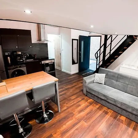 House With Garden Stoke Newington London