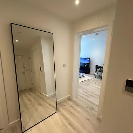 Cozy, Luxury Spacious In Shared Thamesmead (Greater London)