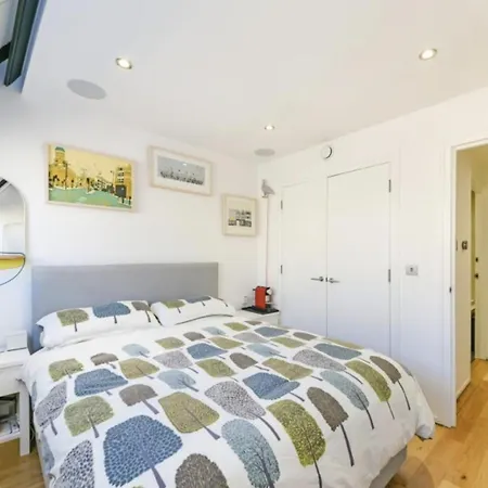 Apartment Brick House London