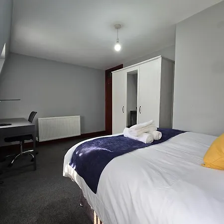 Cosy 3 Bedroom Flat Step Away From Paddington Apartment London