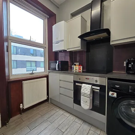 Cosy 3 Bedroom Flat Step Away From Paddington London