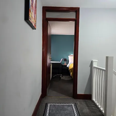 Cosy 3 Bedroom Flat Step Away From Paddington *