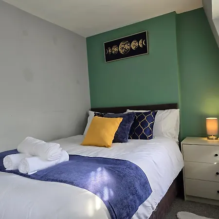 Cosy 3 Bedroom Flat Step Away From Paddington London