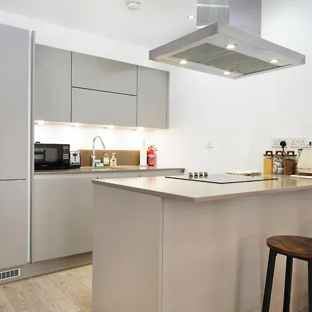 The Allcroft * London