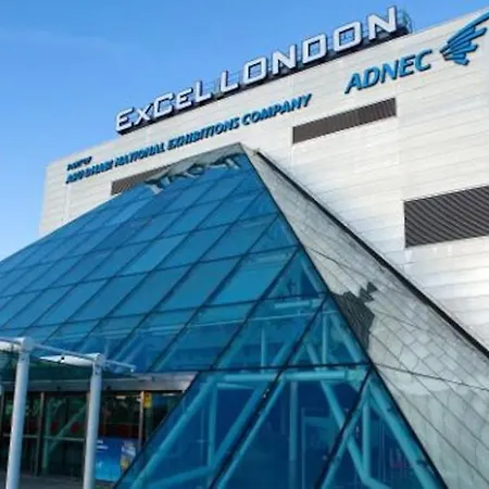 Full Close To Excel Centre, Airport , O2 Arena Apartament