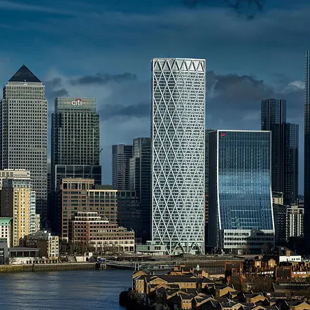 Vertus Edit Canary Wharf