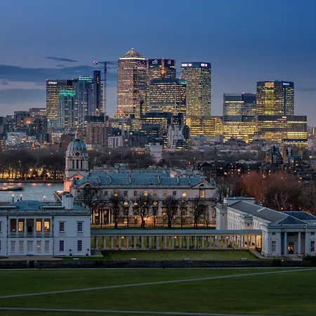 Vertus Edit Canary Wharf * Londres