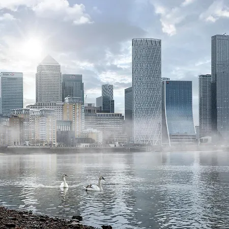 Vertus Edit Canary Wharf * Londres