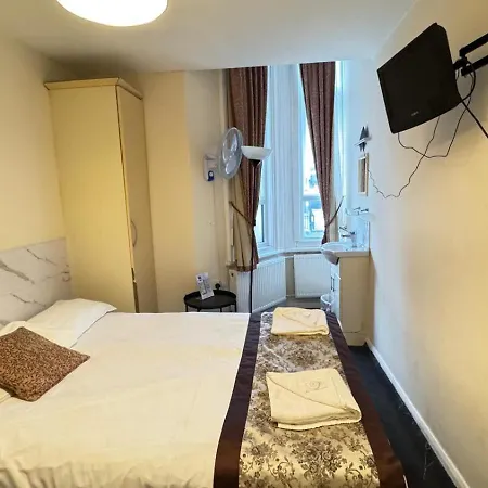 Earls Court 2* Londres