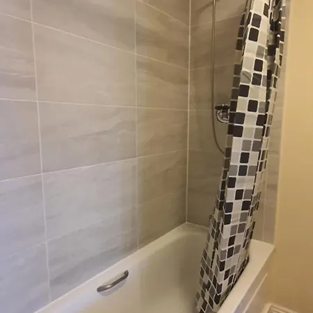 Double Room&private Bath Near The Square Mile Homestay London
