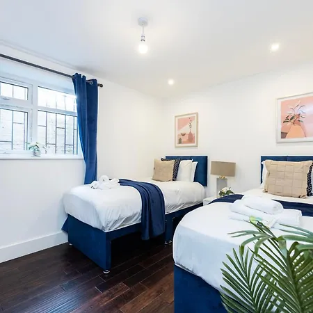 Block Of In ,long , Weekly & Monthly Offers , Contractors , Relocations , Leisure & Family Apartment Croydon