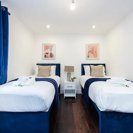 Block Of In ,long , Weekly & Monthly Offers , Contractors , Relocations , Leisure & Family Apartment Croydon
