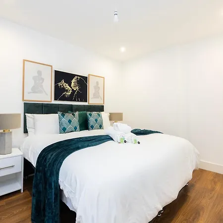 Apartment Block Of In ,long , Weekly & Monthly Offers , Contractors , Relocations , Leisure & Family Croydon