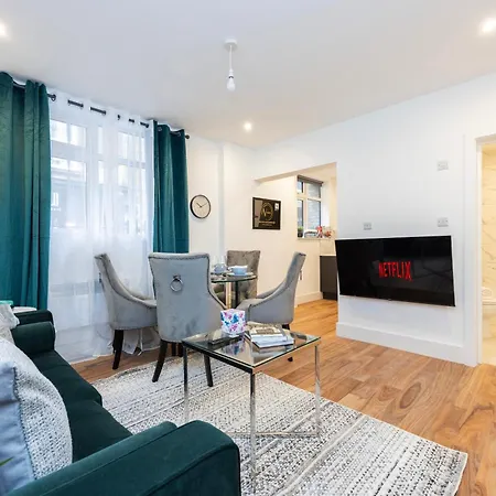 Block Of In ,long , Weekly & Monthly Offers , Contractors , Relocations , Leisure & Family *