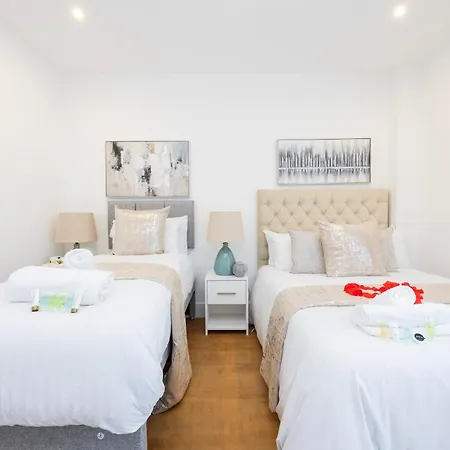 Apartment Block Of In ,long , Weekly & Monthly Offers , Contractors , Relocations , Leisure & Family Croydon