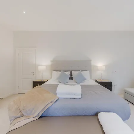 Estatesmen Mayfair Apartment *