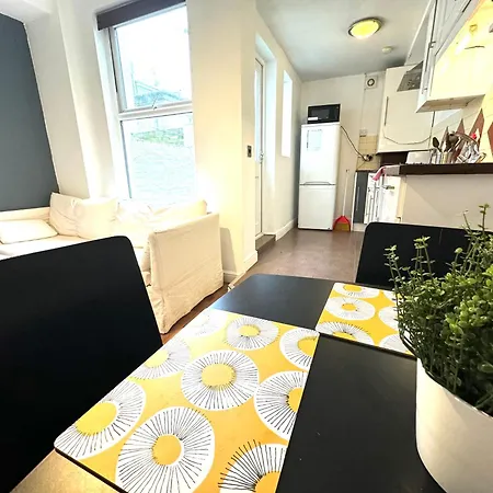 Amazing 1 Bed Flat In Fulham Near Chelsea Stadium *