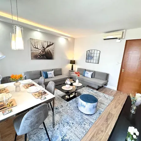 Comfortable Family Near Oxford Street Apartment *