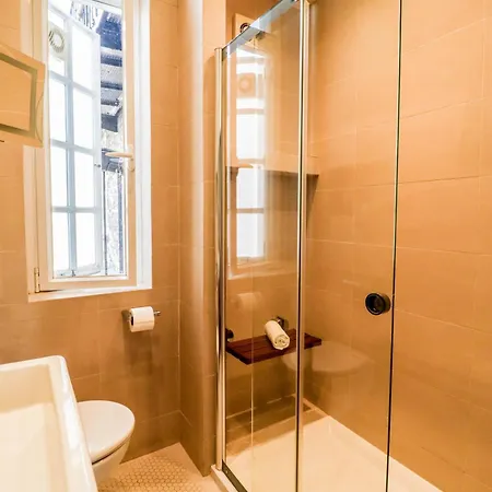 Elegant Flat With Stylish Decor 公寓 *