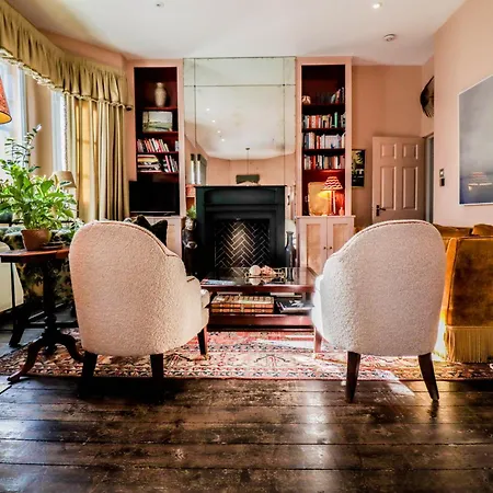 公寓 Elegant Flat With Stylish Decor