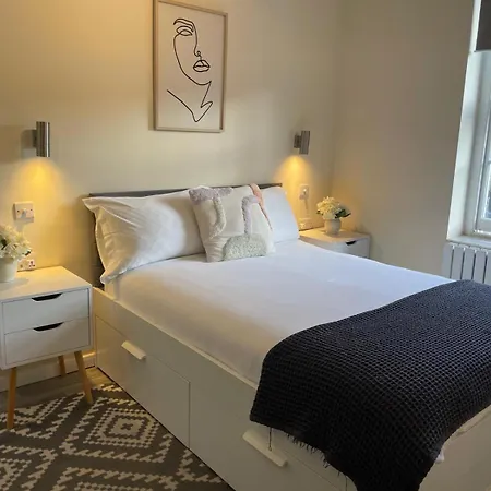 Grays Road - 3 Guest house