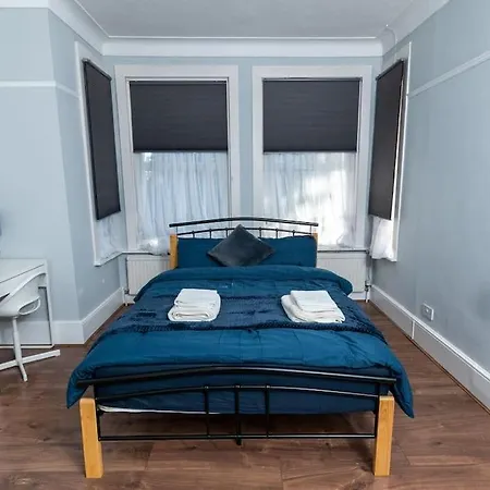 Tranquil 3br In Arnos Grove *