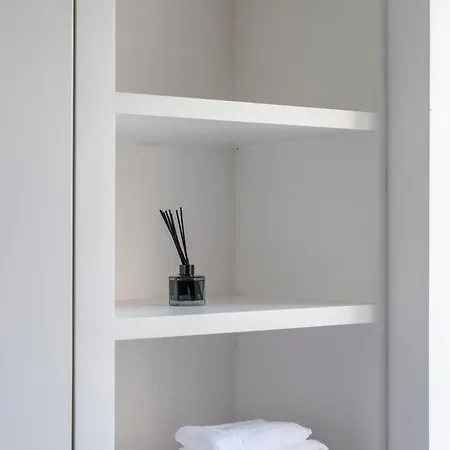 Gem 3 Bath, 2 En-suite Flat With Parking * Ealing