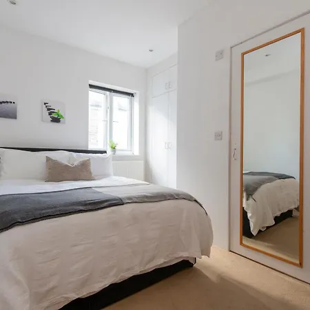 Gem 3 Bath, 2 En-suite Flat With Parking