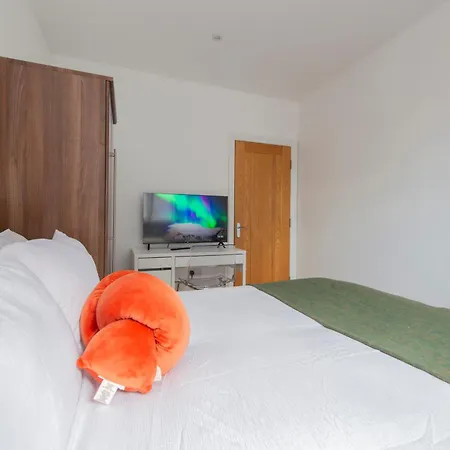 Gem 3 Bath, 2 En-suite Flat With Parking *