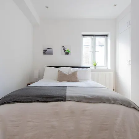 Gem 3 Bath, 2 En-suite Flat With Parking *