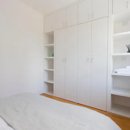Gem 3 Bath, 2 En-suite Flat With Parking Apartment *